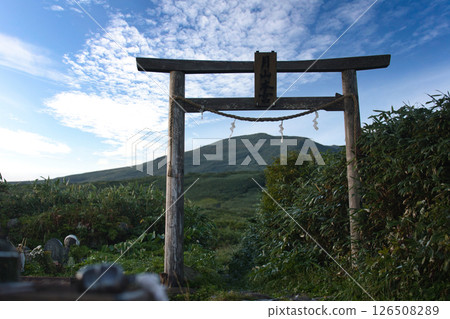 從八合目鳥居眺望月山 126508289
