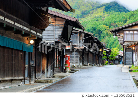 長野縣鹽尻市奈良井宿中山道的初夏 長野縣鹽尻市奈良井宿中山道的初夏 126508521