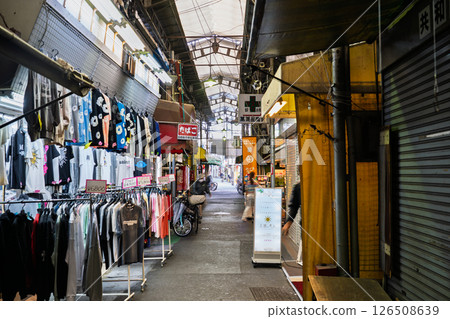 << Osaka >> Tsuruhashi Shopping Street 126508639