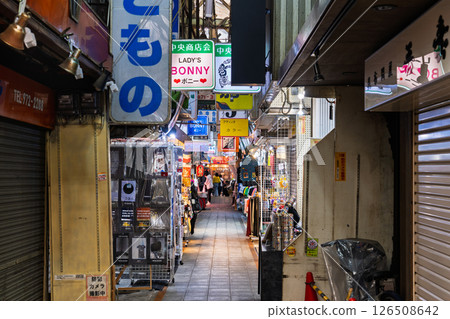<< Osaka >> Tsuruhashi Shopping Street << Osaka >> Tsuruhashi Shopping Street 126508642