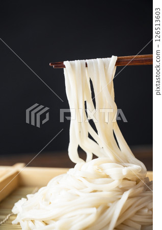 Zaru udon 126513603