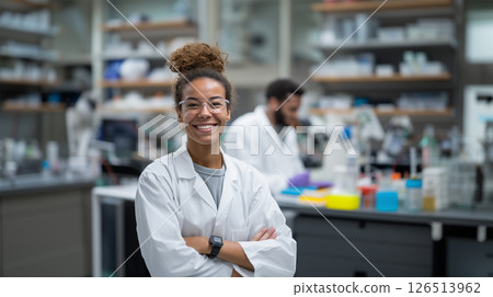 Science lab teamwork for healthcare innovation 126513962