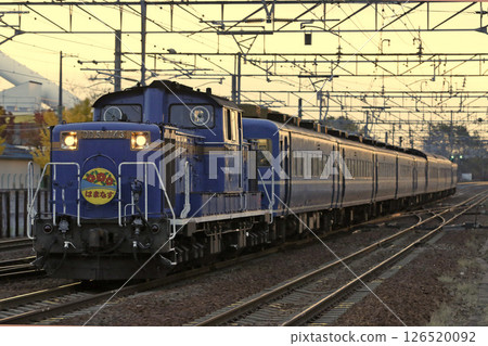 JR 的最後一班定期特快列車：特快 Hamanasu 和夜間特快 Hamanasu 126520092