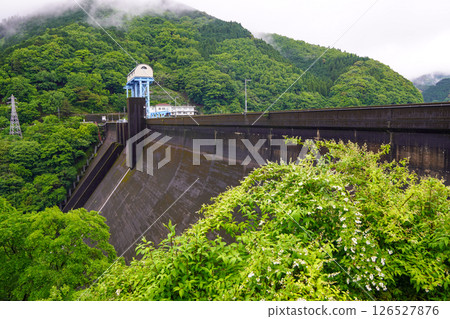Ichifusa Dam (Minakami Village, Kumamoto Prefecture) 126527876