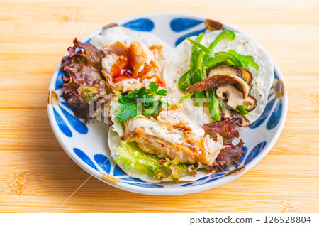 使用餃子皮製作的簡單開胃小菜 126528804