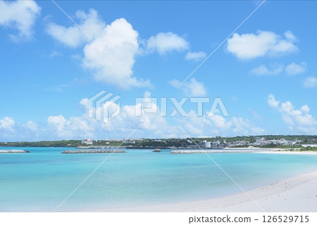 The blue sea of Yoron Island The blue sea of Yoron Island 126529715