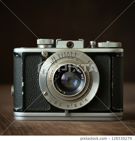 [AI-generated] 100 classic cameras 126530279