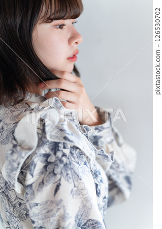 Fashionable young woman Fashionable young woman 126530702