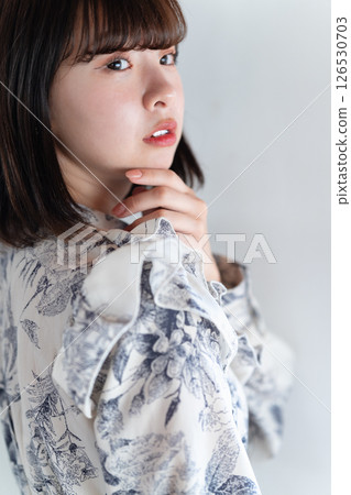 Fashionable young woman Fashionable young woman 126530703