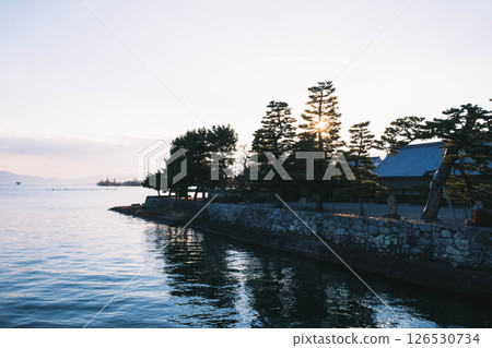 [萬月寺浮見堂] 琵琶湖的美景 126530734