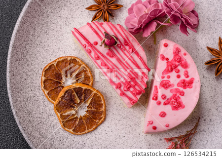 Sweet round tart cheesecake with raspberries or strawberries Sweet round tart cheesecake with raspberries or strawberries 126534215