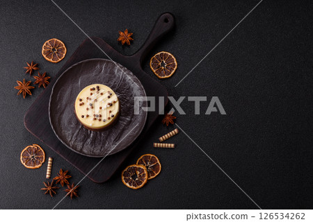 Sweet round tart three chocolates 126534262