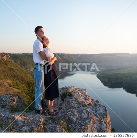Husband and wife on the rock Husband and wife on the rock 126537686