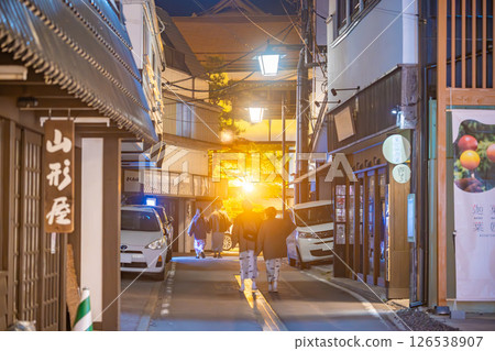 Kusatsu Onsen: Night view of Sainokawara Street 126538907