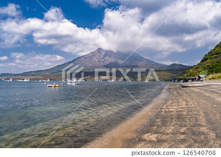 <Kagoshima Prefecture> Sakurajima landscape, view from the coastline 126540708