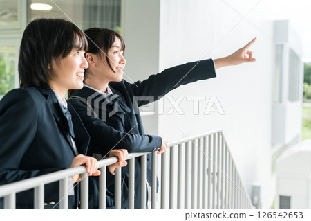 High school girls, junior high school students, high school students, elementary school students on the school balcony 126542653