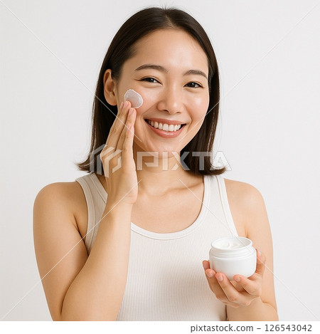 早晨使用保濕霜進行皮膚護理：保濕皮膚護理程序 126543042