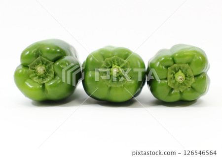 Freshly harvested peppers, extremely fresh 126546564