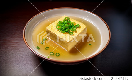 一塊硬豆腐，配上金黃的湯和蔥5 126547112