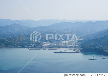 Southern Kochi Prefecture seen from the plane (from the Pacific Ocean to landing at Kochi Airport) 126547447
