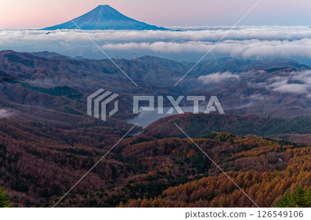 Mt. Fuji and the Large Bodhisattva Lake seen from the Bossa Ridge 126549106