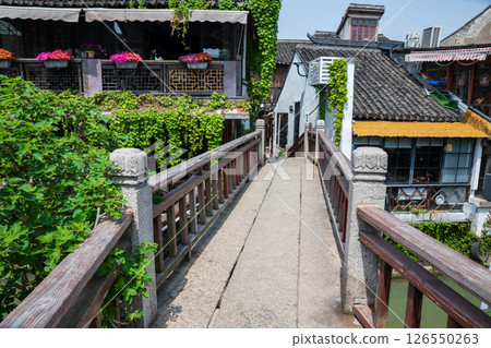 Bridge across canal by restaurants at Zhujiajiao town, Shanghai 126550263