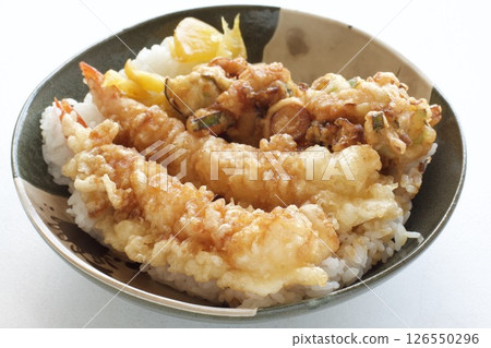 Shrimp bowl 126550296