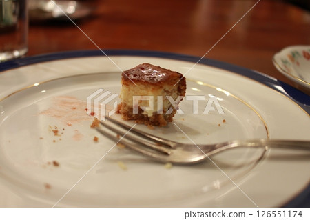 The last bite of cheesecake The last bite of cheesecake 126551174