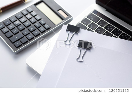 Documents clipped Documents clipped 126551325