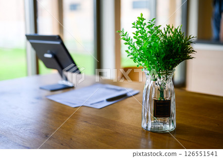 有平板電腦的場景 有平板電腦的場景 126551541