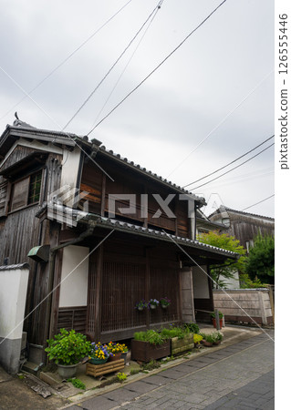 日本兵庫縣龍野市室津市的一座古老而美麗的建築 126555446