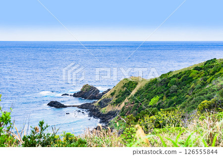 Miyakozaki is a tourist attraction and a location for the historical drama [A panoramic spot with a spectacular view of Amami Oshima] 126555844