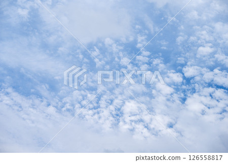 初夏的天空 夏季 初夏 梅雨 天空 藍天 五月 126558817