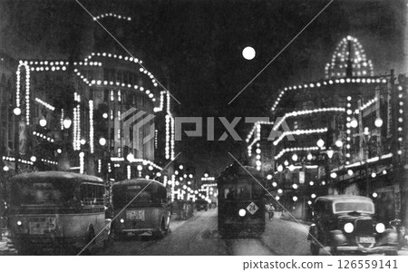 Old photo, 1933-1945, Tokyo, night view of Ginza 4-chome in winter 126559141