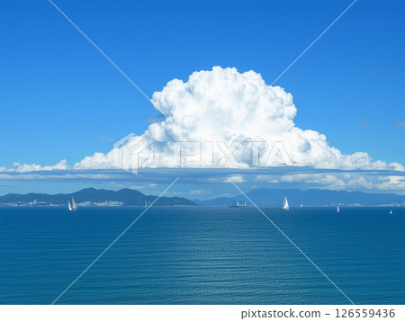 海面上漂浮著白雲 126559436