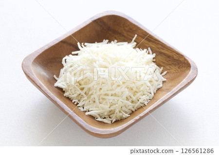 Coconut flakes Coconut flakes 126561286