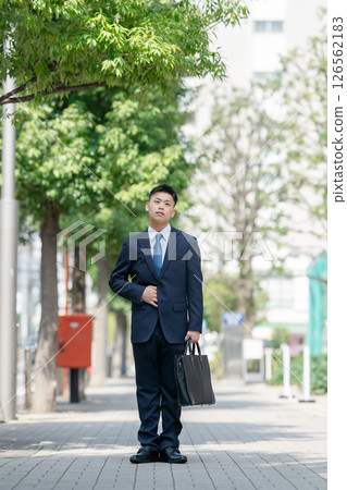 Young male business whole body 126562183