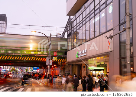 Tokyo Shin-Okubo Station 126562685