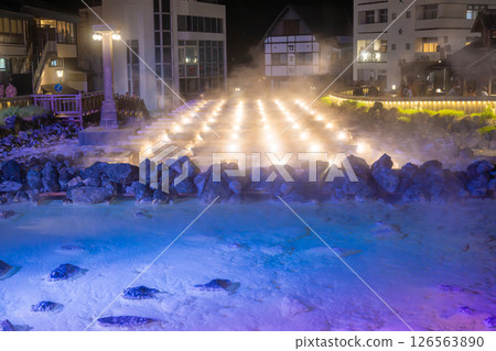 Night view of Kusatsu hot spring yuba field 126563890