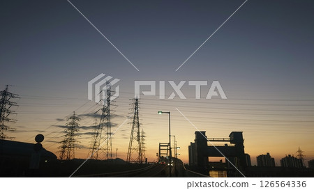 夕陽西下的港灣 夕陽西下的港灣 126564336