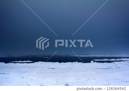 Iceleadin in Arctic ocean is about 87 degrees North 126564542