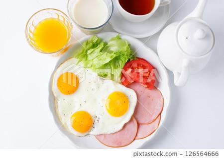 Breakfast image ham and eggs 126564666