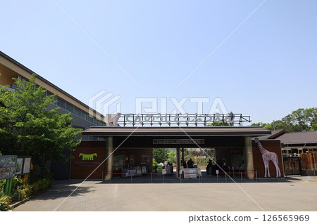 [大阪府] 天王寺動物園的天芝門 126565969