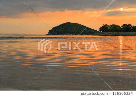 Chichibugahama Beach at dusk 126566324
