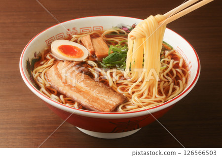 soy source ramen  126566503