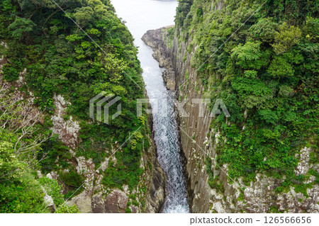 從馬瀨觀景台(Squercia!)看到的馬瀨柱狀節理 從馬瀨觀景台(Squercia!)看到的馬瀨柱狀節理 126566656