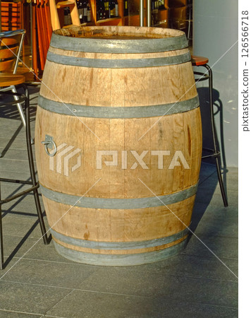 Oak Wood Wine Barrel Oak Wood Wine Barrel 126566718