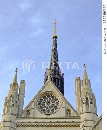 Royal Courts of Justice 126566725