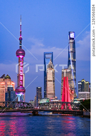 Shanghai night view: Oriental Pearl and Lujiazui skyscrapers seen from the Suzhou River 126566884