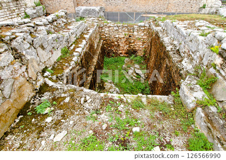 Catacomb Catacomb 126566990